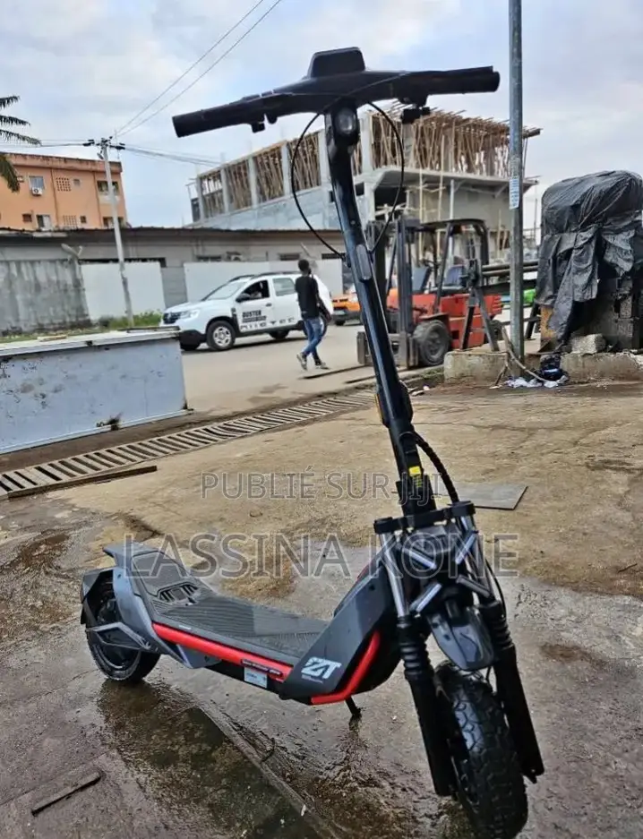 Nouveau Arche Vector 2024 Noir