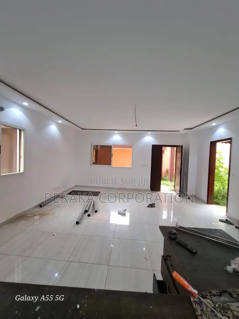 5chbre Duplex dans Beraka Corporation, Cocody à Louer