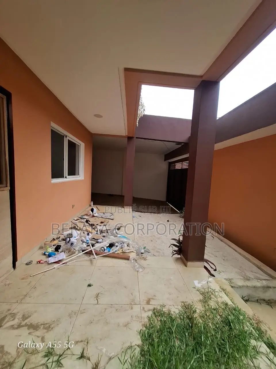 5chbre Duplex dans Beraka Corporation, Cocody à Louer