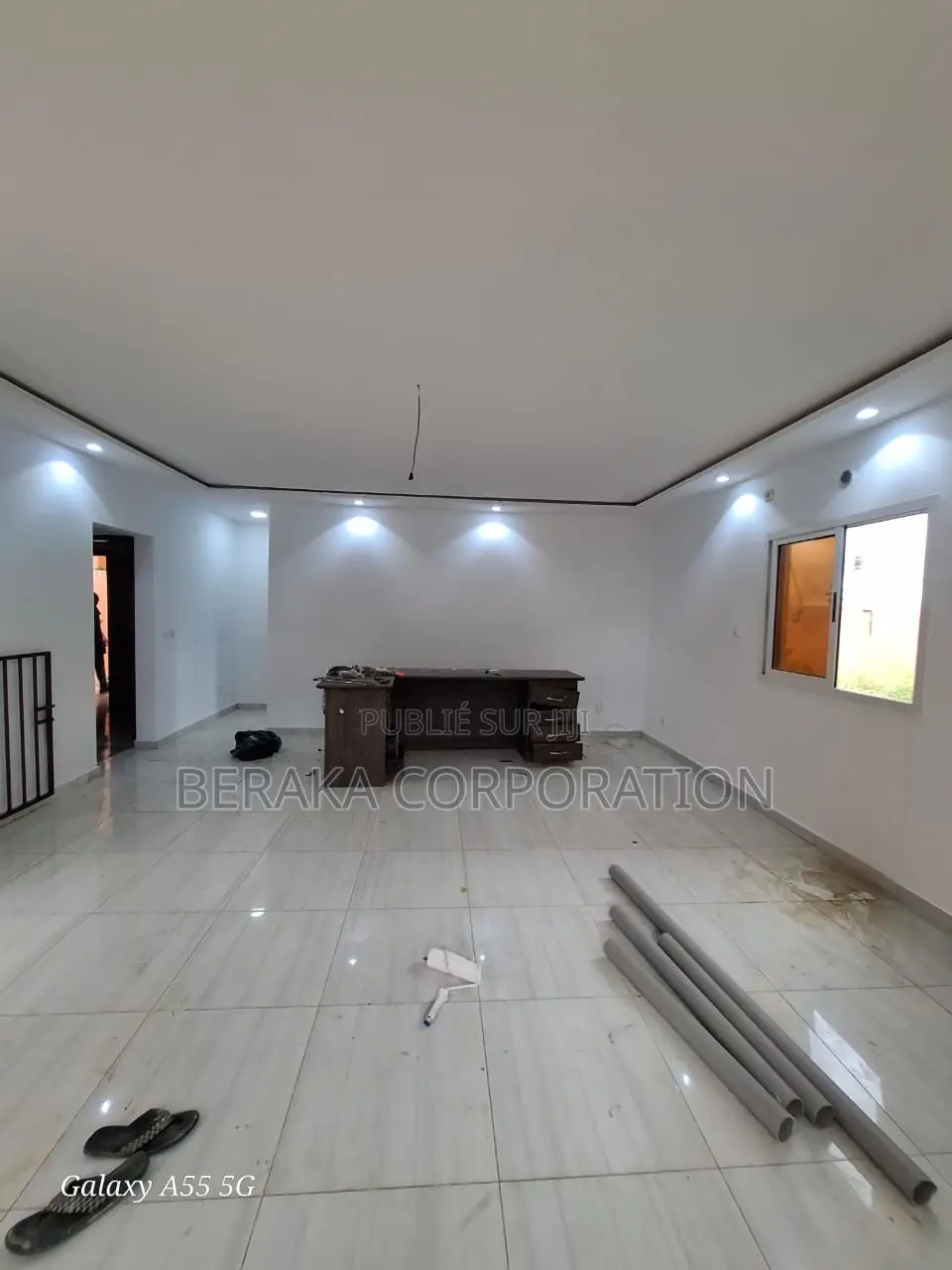 5chbre Duplex dans Beraka Corporation, Cocody à Louer
