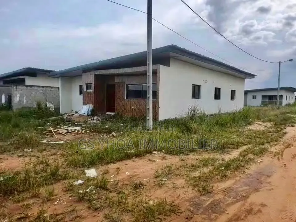 3chbre Villa dans Bingerville à Vendre