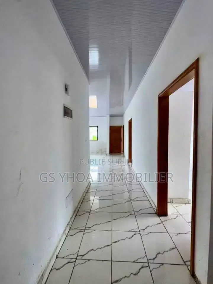 3chbre Villa dans Bingerville à Vendre