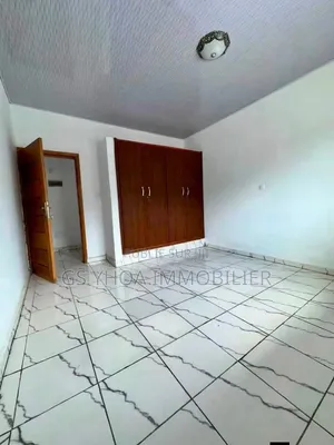 3chbre Villa dans Bingerville à Vendre