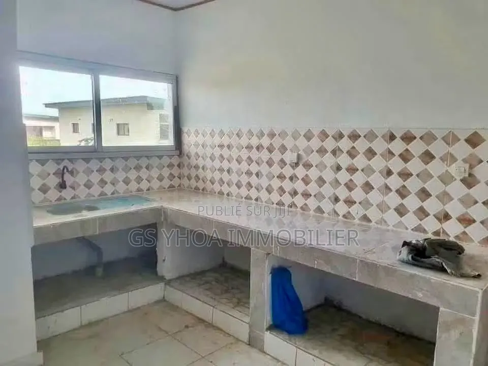 3chbre Villa dans Bingerville à Vendre
