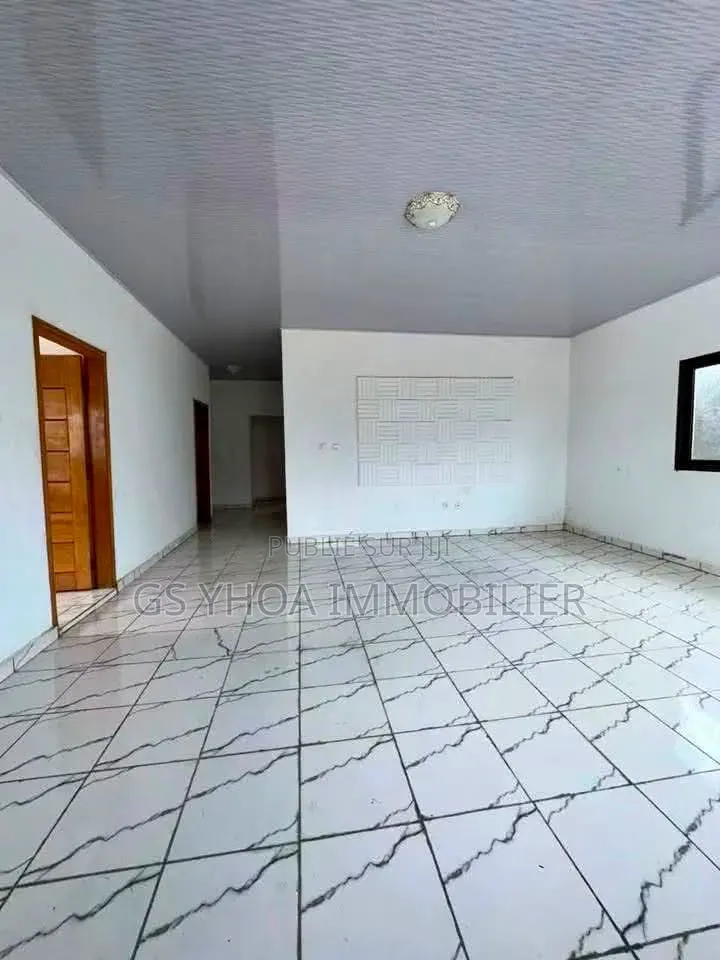 3chbre Villa dans Bingerville à Vendre