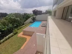 3chbre Appartement dans Deux Plateaux à Vendre