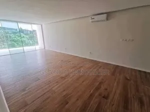 3chbre Appartement dans Deux Plateaux à Vendre