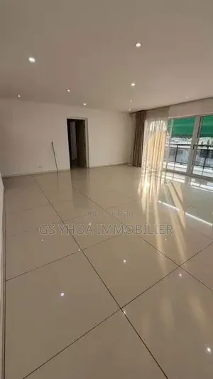 3chbre Appartement dans Bingerville à Vendre
