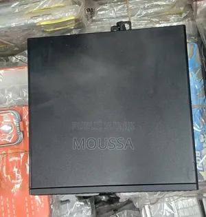 Ordinateur de bureau Dell Optiplex 3090 16GB Intel Core i5 SSD 256GB