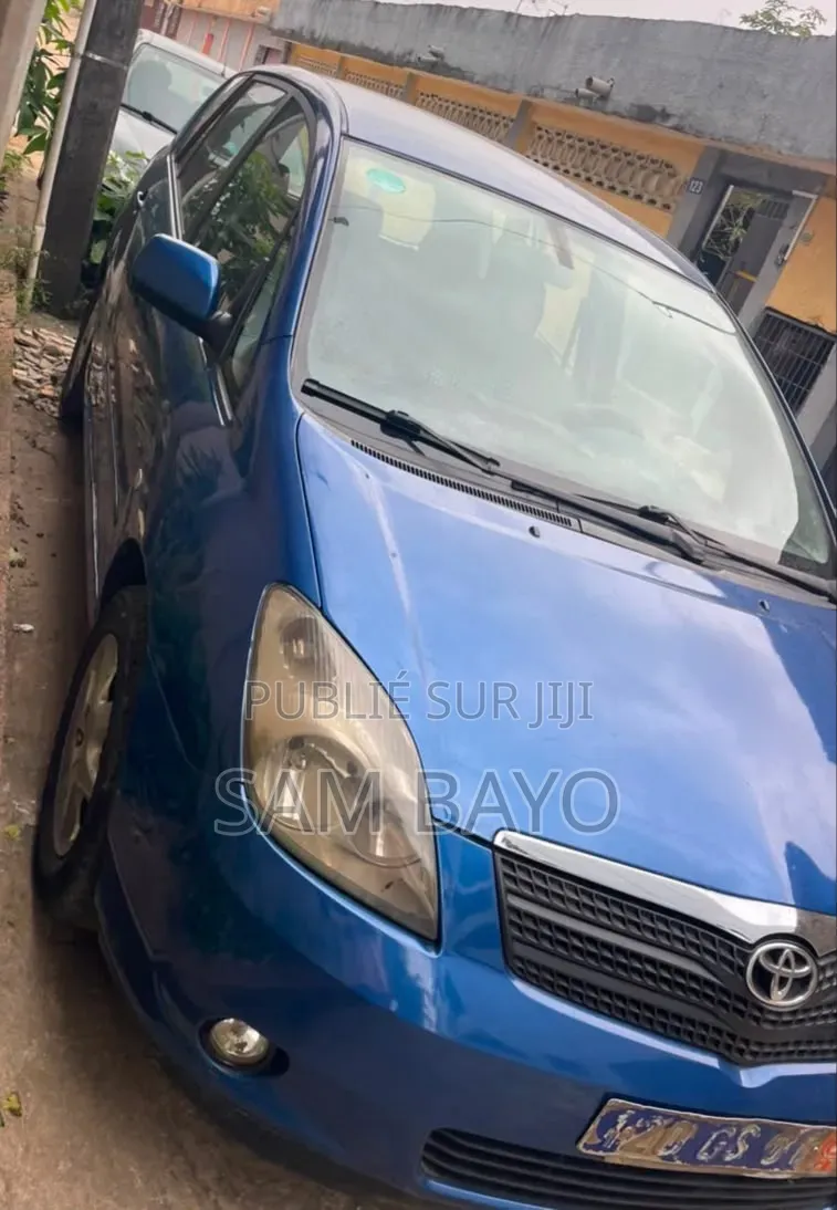 Toyota Verso 2009 Bleu