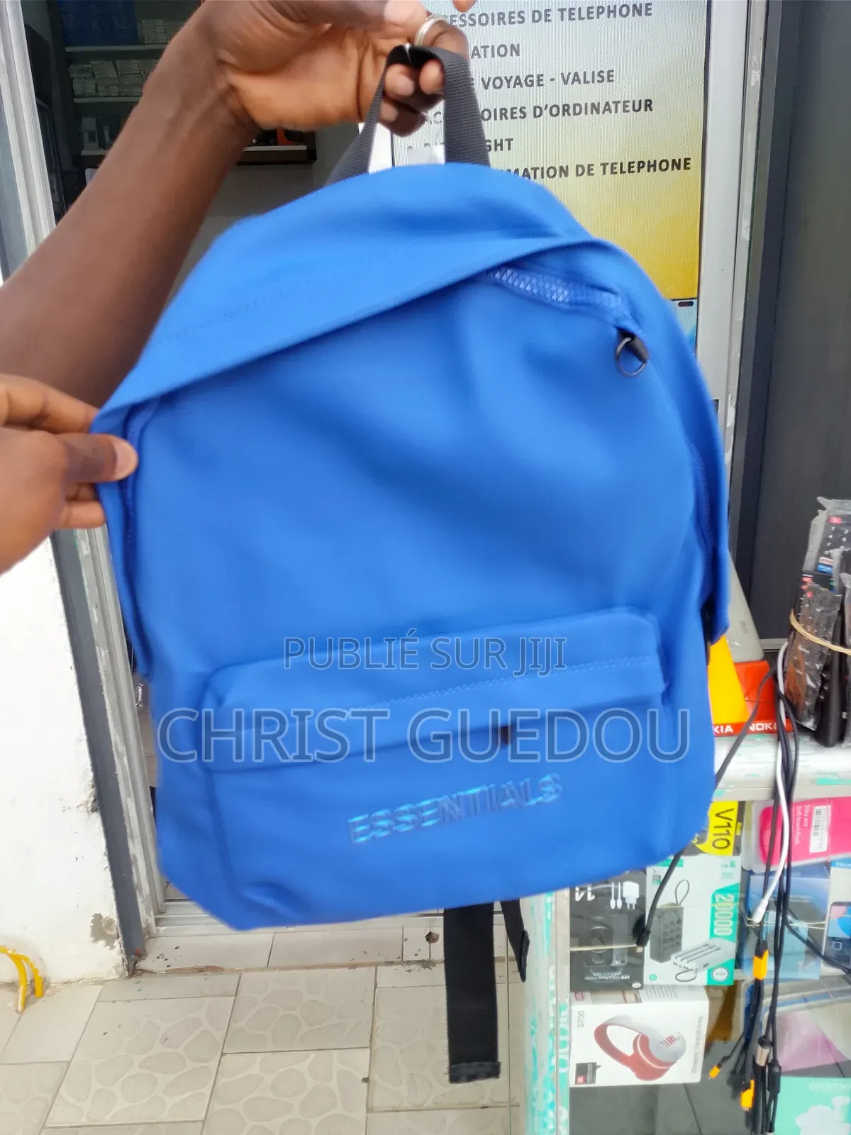 Sac. Essentiel
