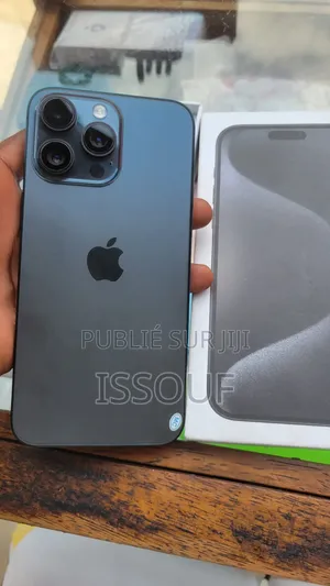 Nouveau Apple iPhone 15 Pro Max 512 GB Autre