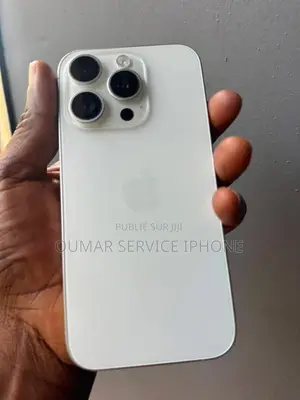 Nouveau Apple iPhone 15 Pro 256 GB Doré