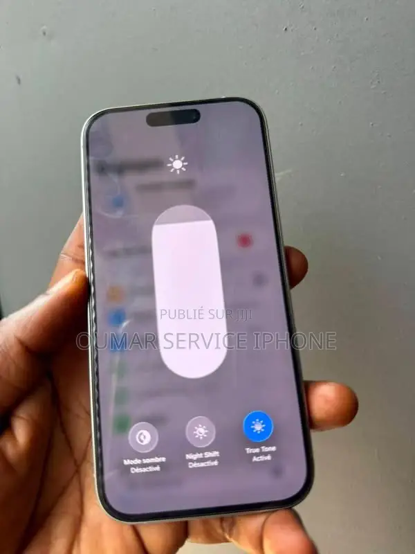 Nouveau Apple iPhone 15 Pro 256 GB Doré