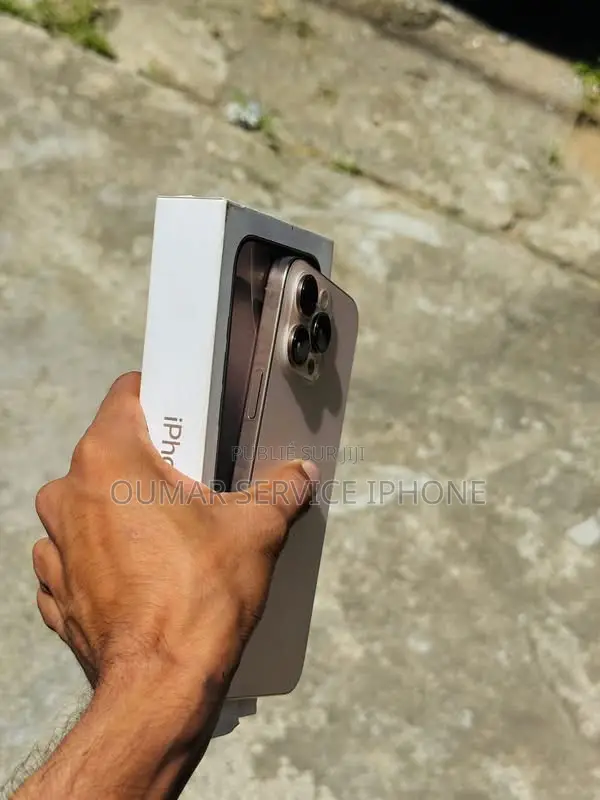 Nouveau Apple iPhone 16 Pro Max 512 GB Doré