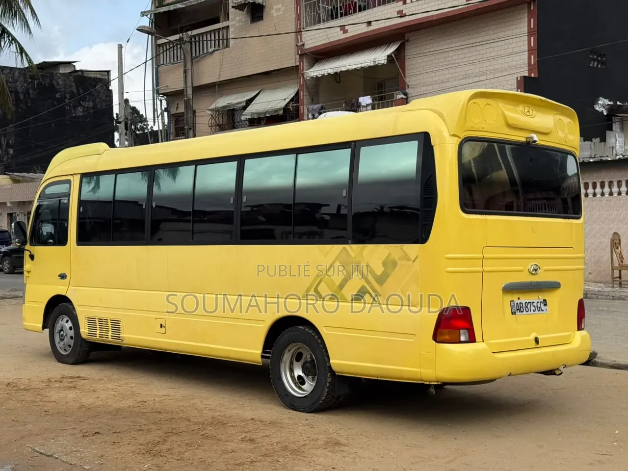 Hyundai County 2019 Jaune