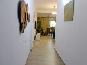 Meublé 2chbre Appartement dans Marcory à Louer
