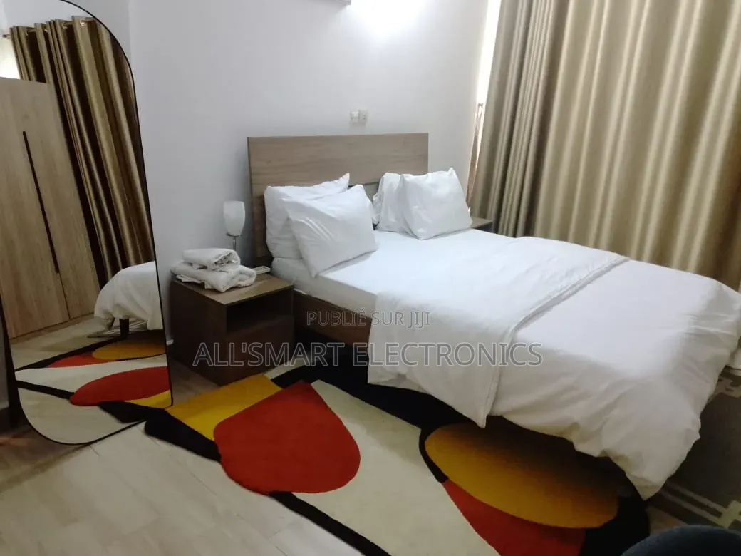 Meublé 2chbre Appartement dans Marcory à Louer