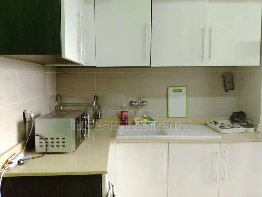 Meublé 2chbre Appartement dans Marcory à Louer