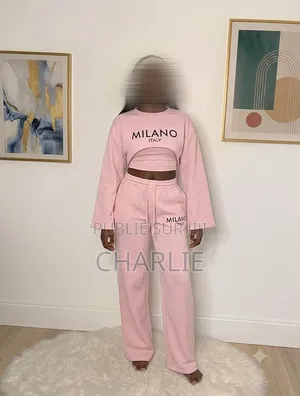 Ensemble Milano Italy Rose Deux Pièces