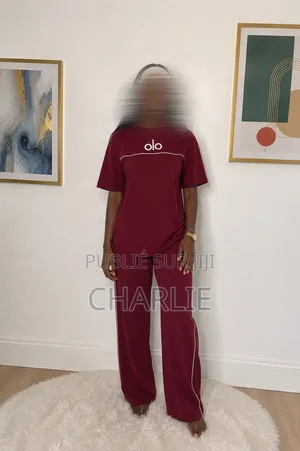 Ensemble Bordeaux Deux Pièces – T-Shirt Et Pantalon “Olo”