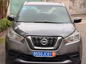 Nissan Kicks 2019 Gris