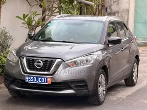 Nissan Kicks 2019 Gris