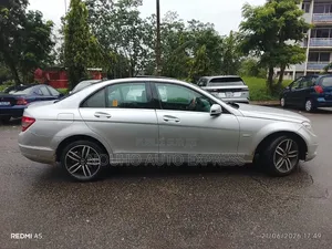 Mercedes-Benz C250 2008 Gris
