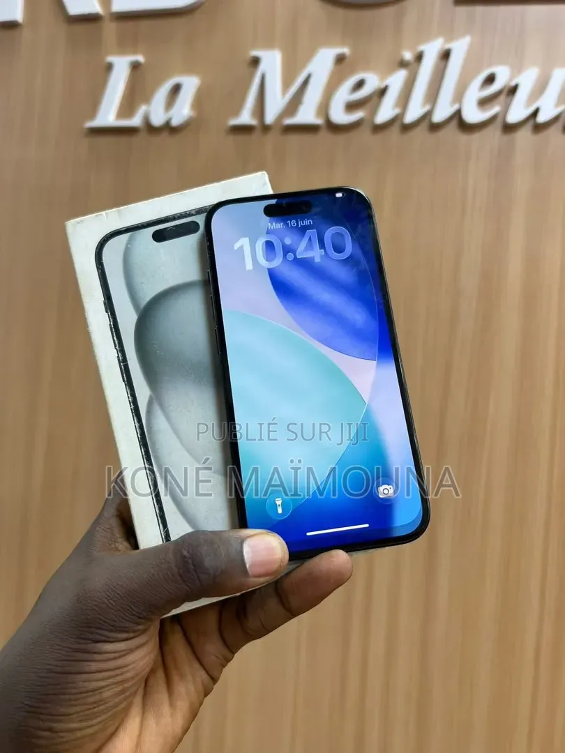 Nouveau Apple iPhone 15 128 GB Vert