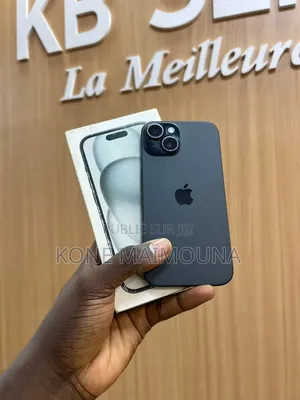 Nouveau Apple iPhone 15 128 GB Vert