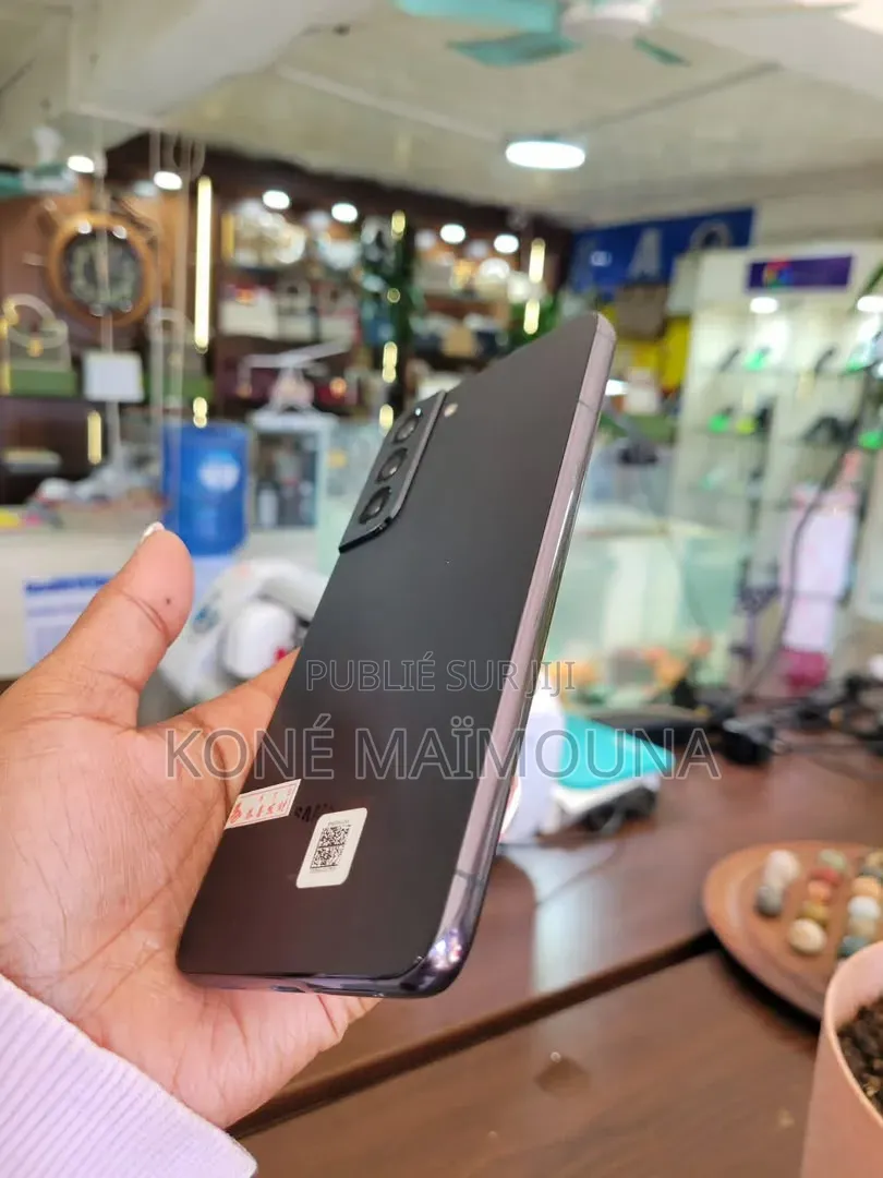 Nouveau Samsung Galaxy S22+ 5G 128 GB Noir