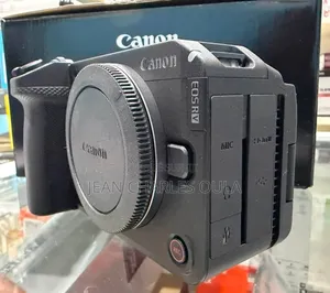 Canon Eos R6 v Boitier Nu