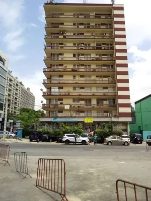 20chbre Blocs d'appartements dans Zié Multi-Service, Le Plateau