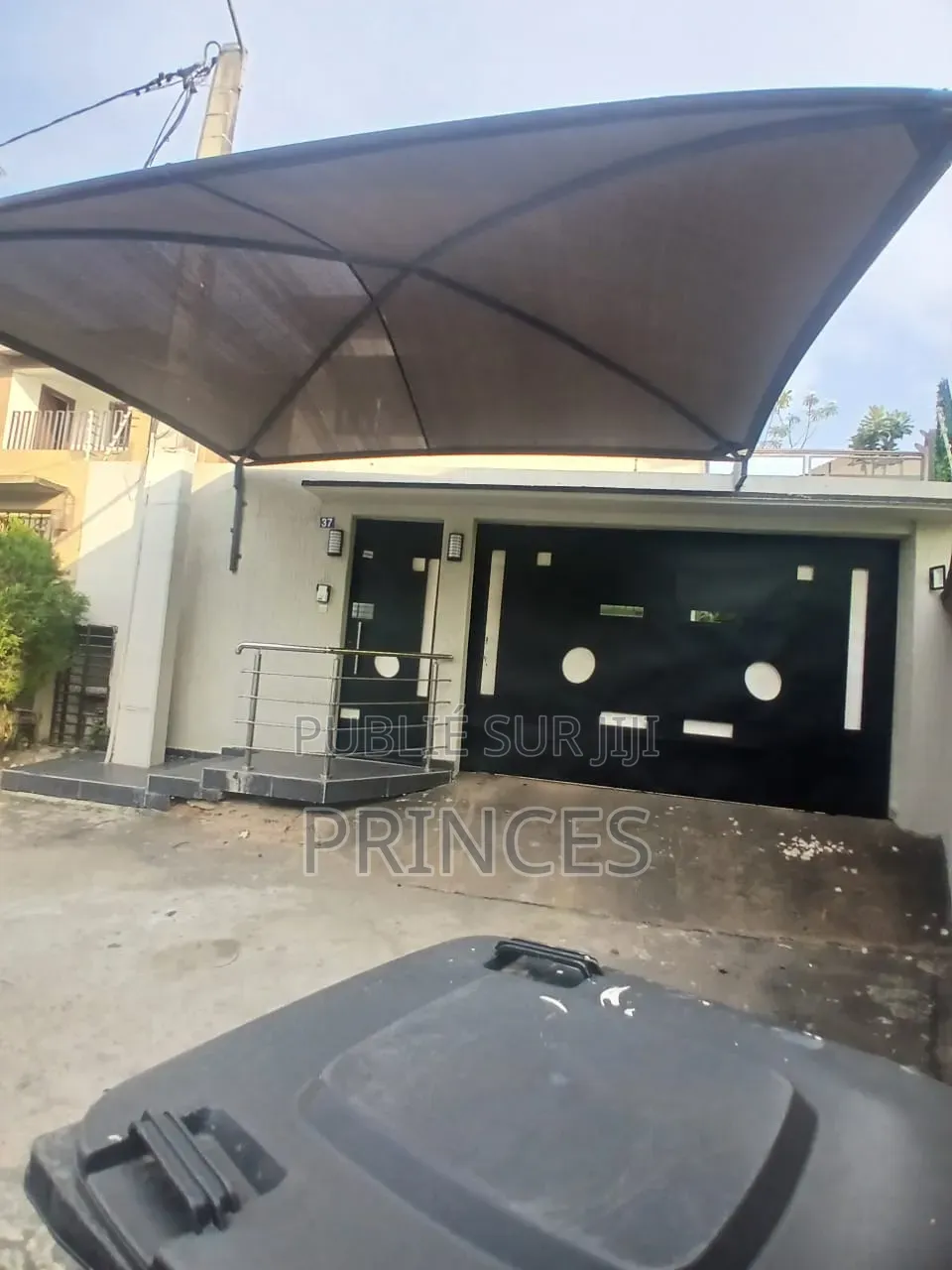 Meublé 5chbre Duplex dans Ange Immobilier, Cocody à Vendre