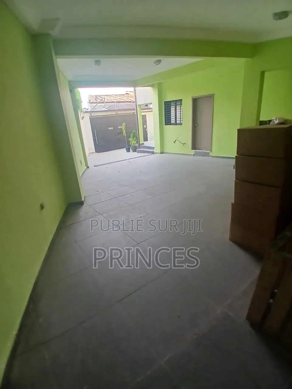 Meublé 5chbre Duplex dans Ange Immobilier, Cocody à Vendre