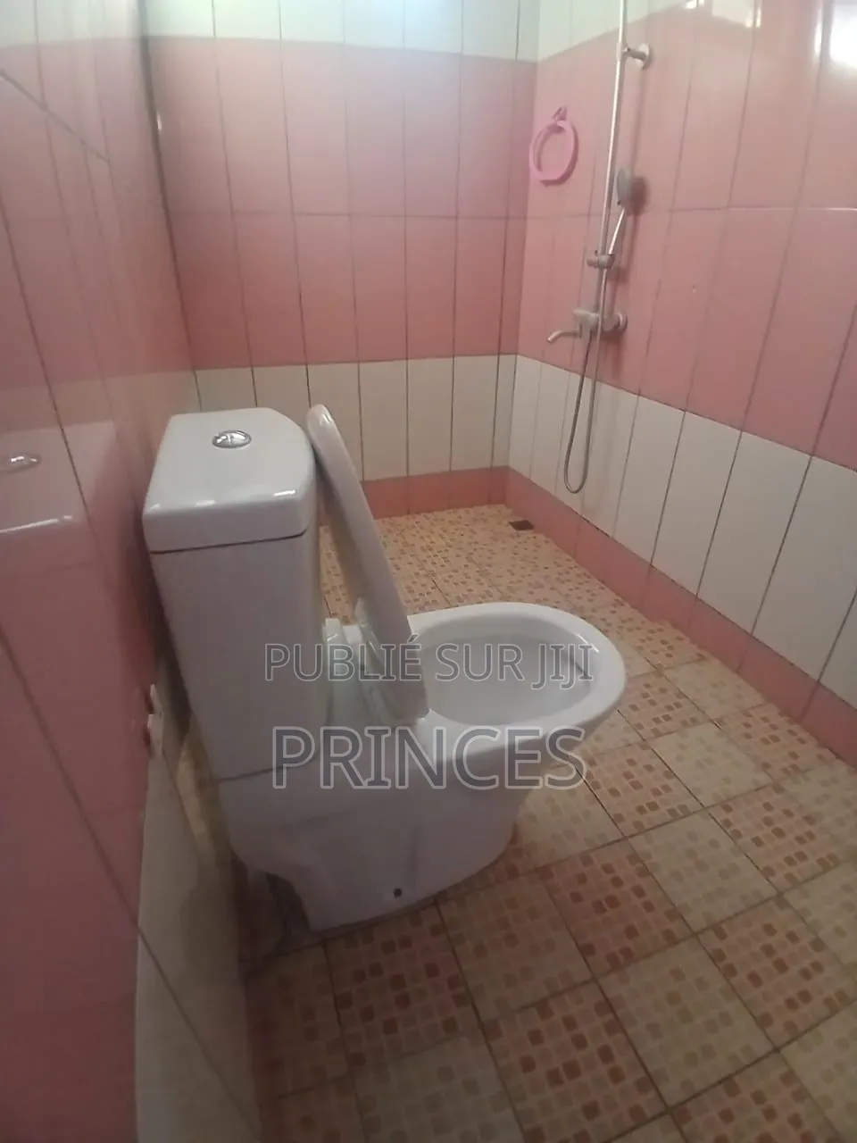 Meublé 5chbre Duplex dans Ange Immobilier, Cocody à Vendre