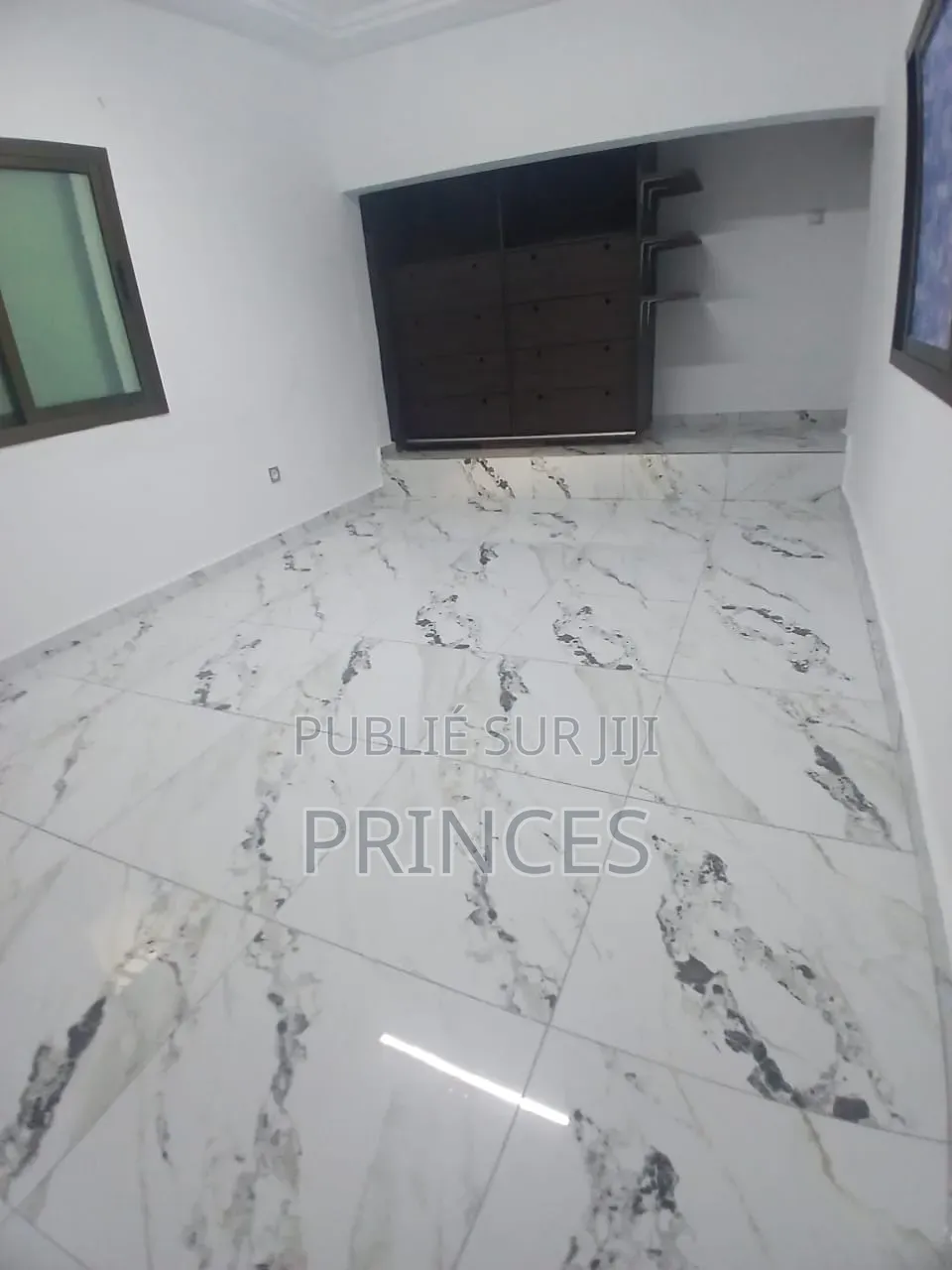 Meublé 5chbre Duplex dans Ange Immobilier, Cocody à Vendre