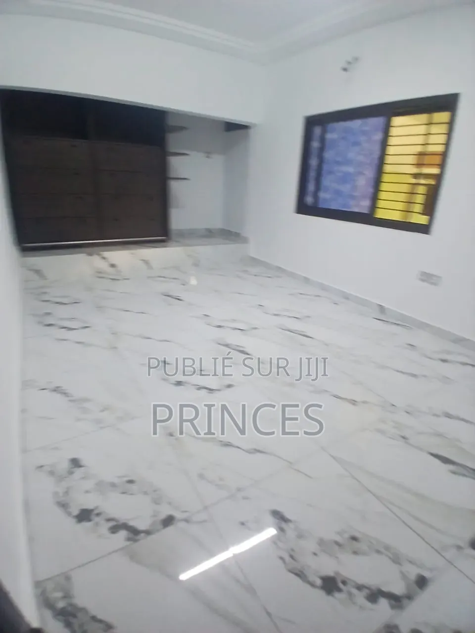 Meublé 5chbre Duplex dans Ange Immobilier, Cocody à Vendre