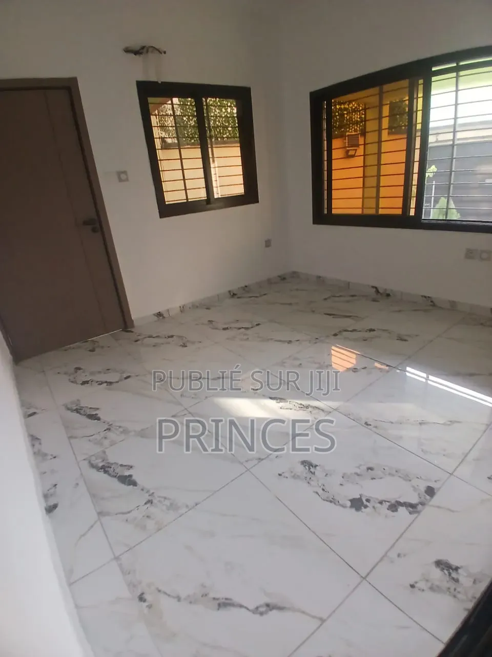 Meublé 5chbre Duplex dans Ange Immobilier, Cocody à Vendre