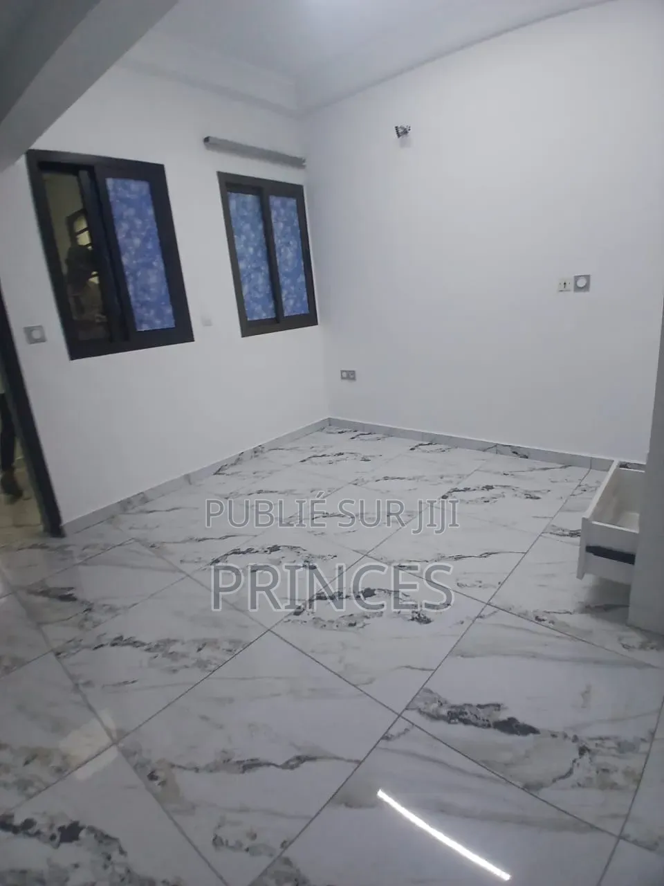 Meublé 5chbre Duplex dans Ange Immobilier, Cocody à Vendre