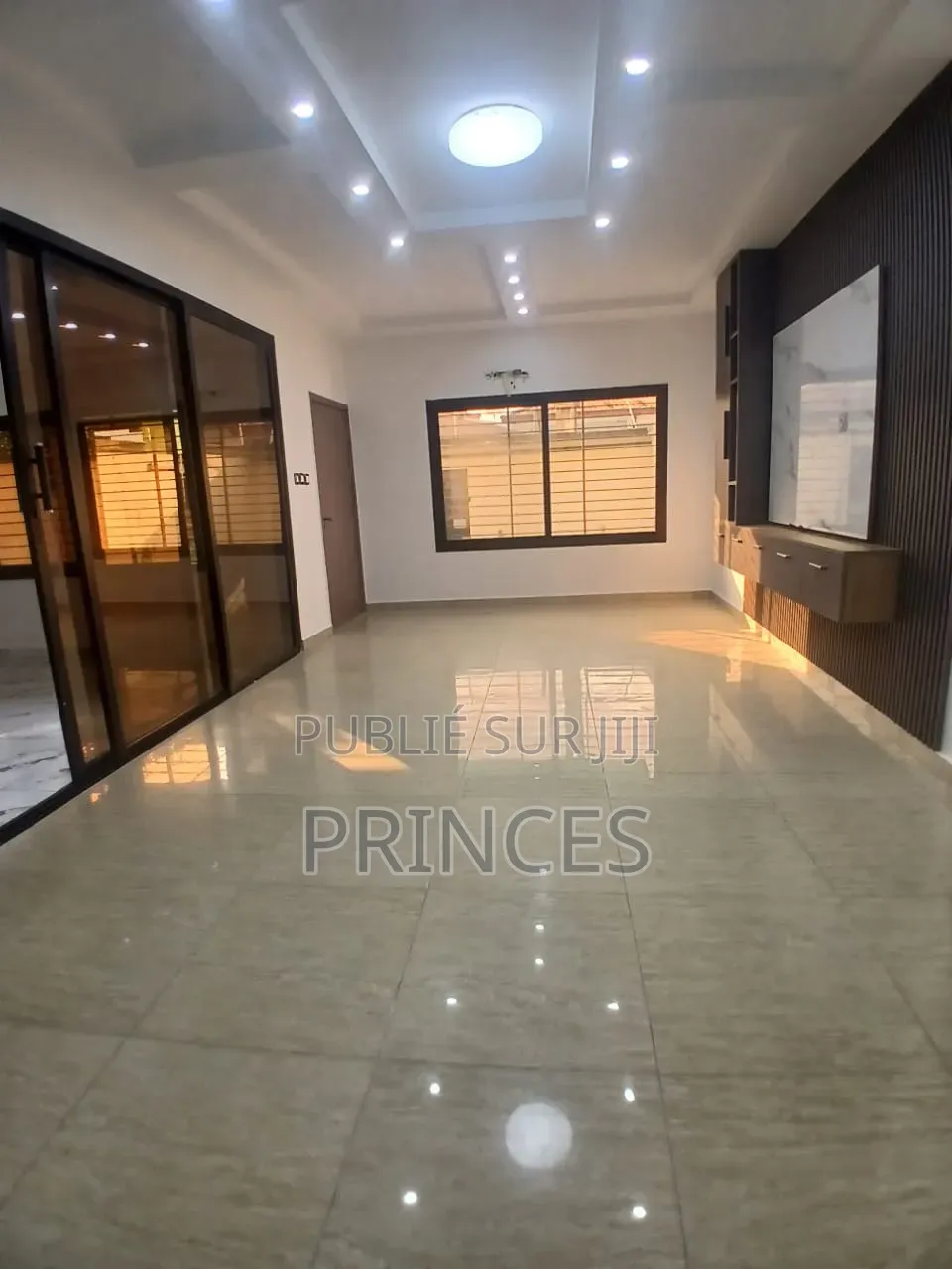 Meublé 5chbre Duplex dans Ange Immobilier, Cocody à Vendre