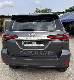 Toyota Fortuner 2025 Noir