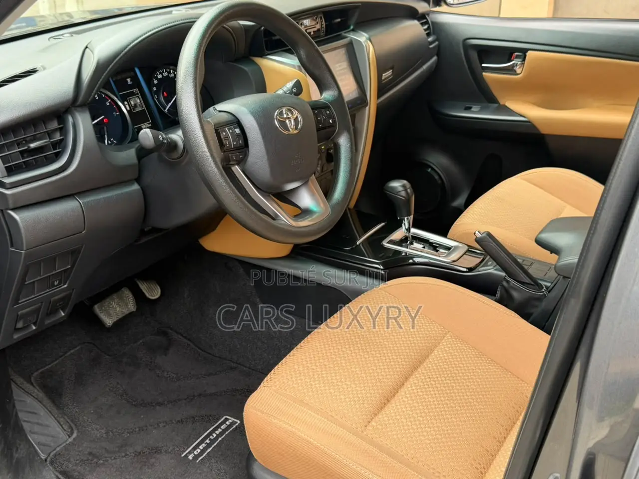 Toyota Fortuner 2025 Noir