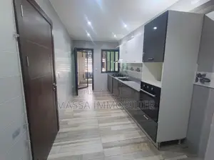 3chbre Appartement dans Massa Immobilier, Cocody à Louer