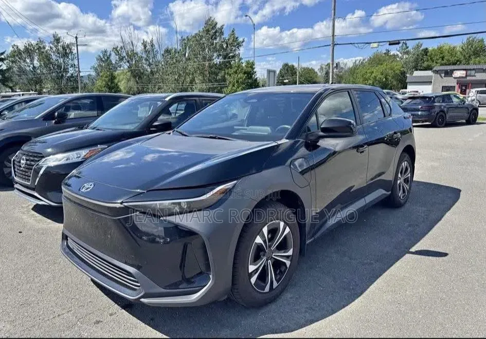 Nouveau Toyota bZ4X 2025 Noir