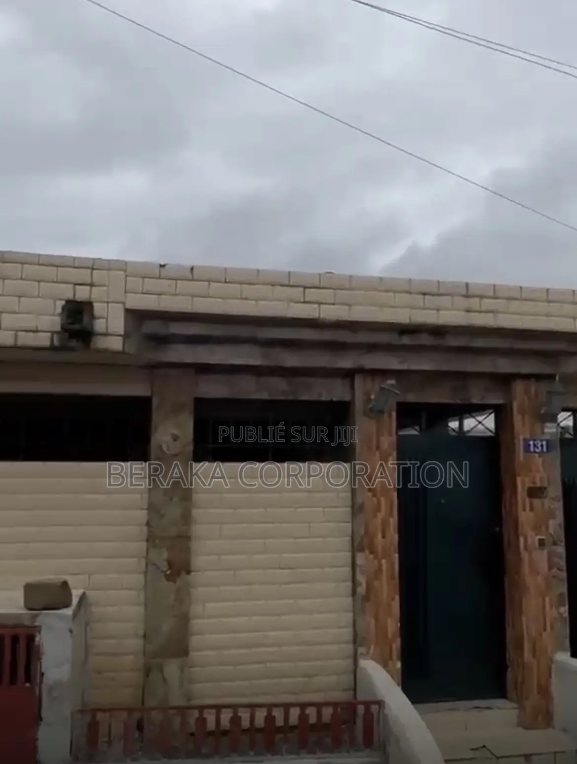 3chbre Villa dans Beraka Corporation, Cocody à Vendre