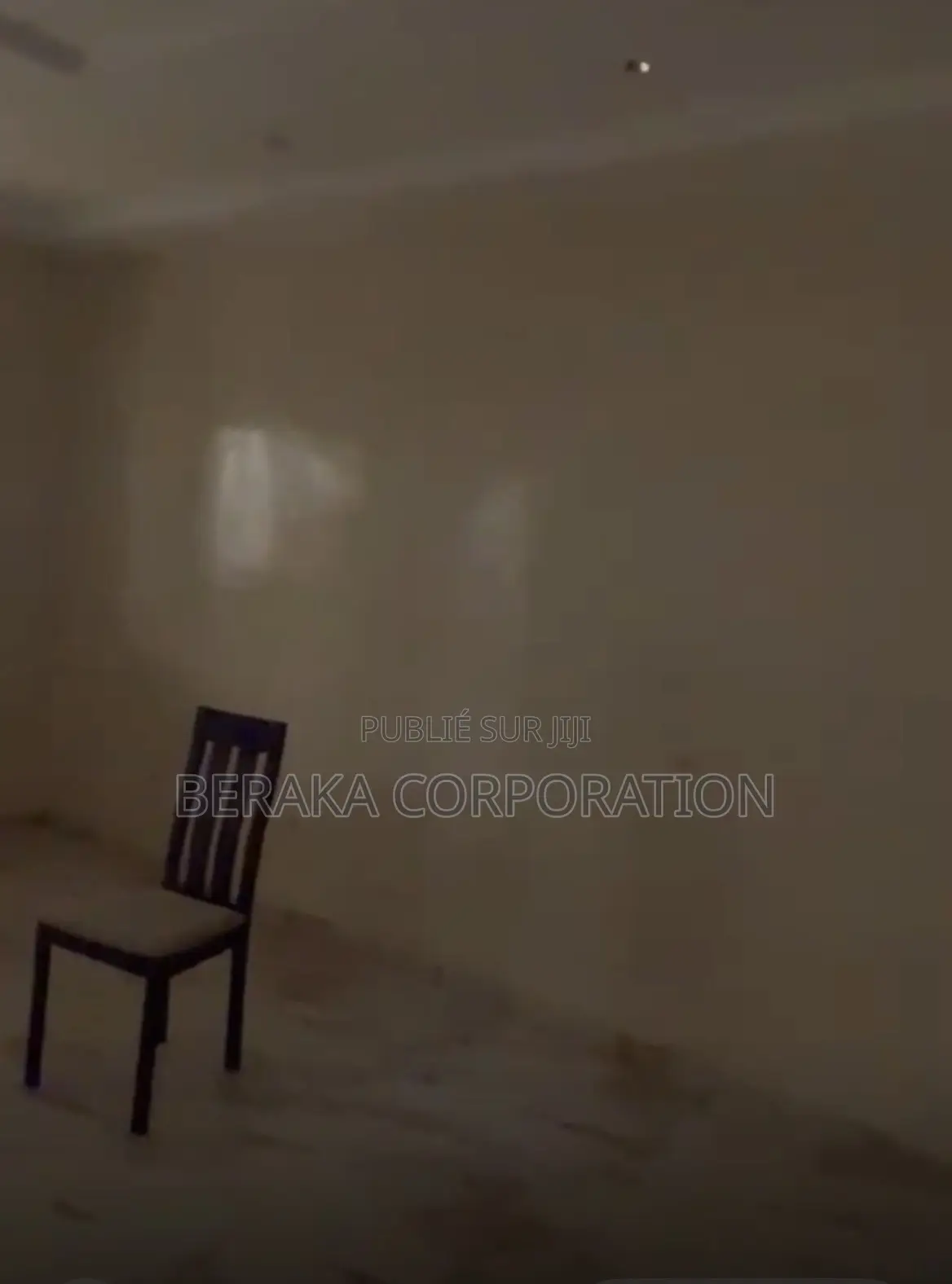 3chbre Villa dans Beraka Corporation, Cocody à Vendre