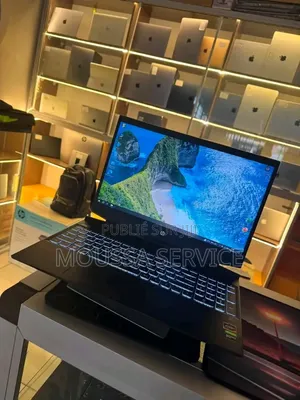 Nouveau HP EliteBook 840 G5 8GB Intel Core i7 HDD 256GB