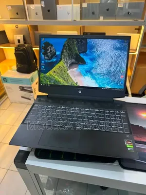 Nouveau HP EliteBook 840 G5 8GB Intel Core i7 HDD 256GB