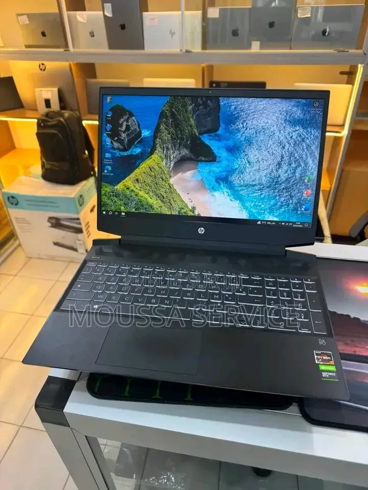 Nouveau HP EliteBook 840 G5 8GB Intel Core i7 HDD 256GB